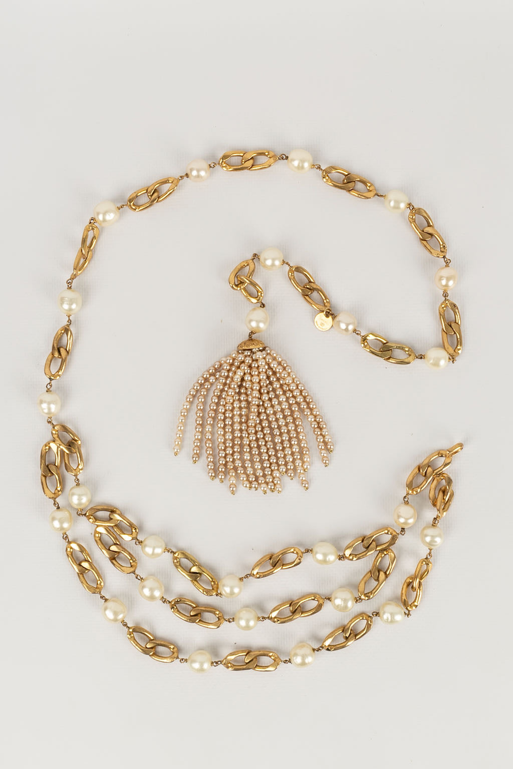 Ceinture nacr�e Chanel