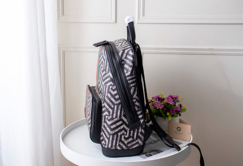 Gucci Bags - The Tote   1099