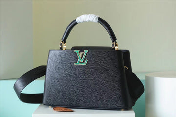 LV Capucines MM Taurillon Black For Womtlm,  Shoulder And Crossbody Bags 31.5cm/12.4in LV