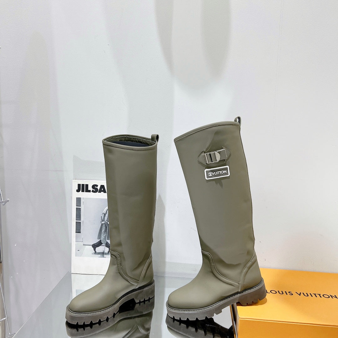 Premium Louis Vuitton BOOTS 016