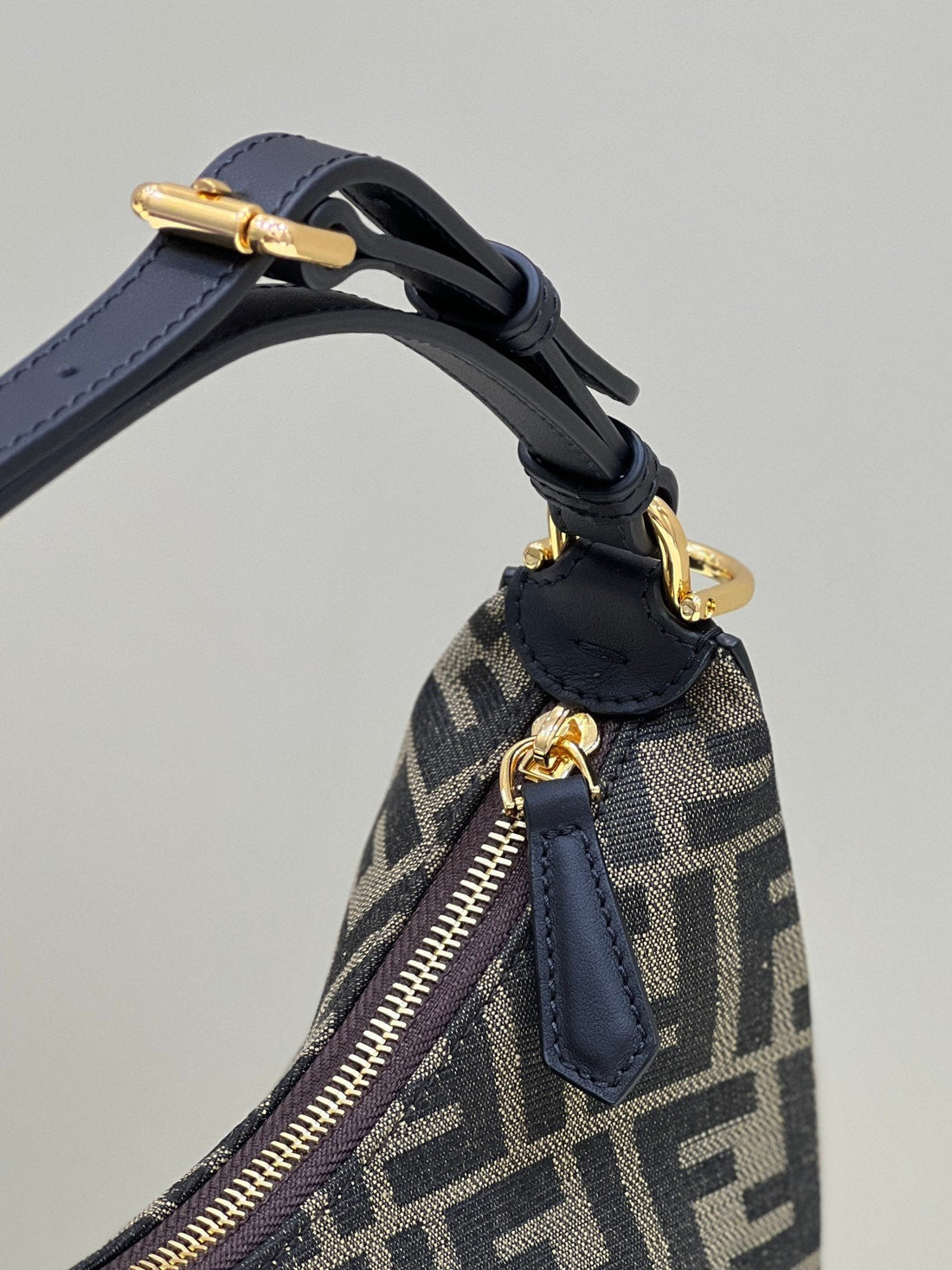 FI FIgraphy Small Brown For Womtlm, Womtlm&#8217;s Handbags, Shoulder Bags 11.4in/29cm 8BR798