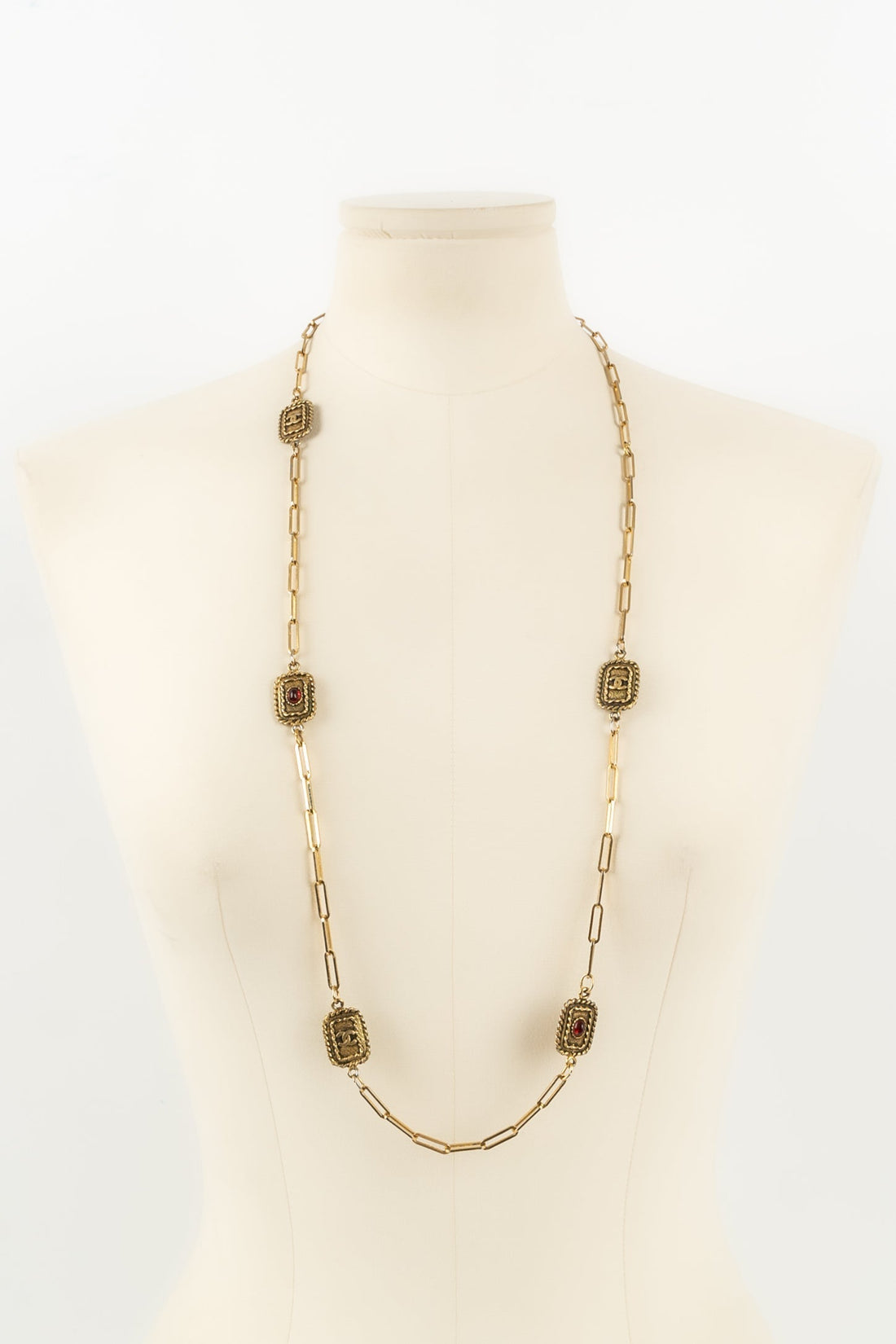 Collier dor� Chanel 1984