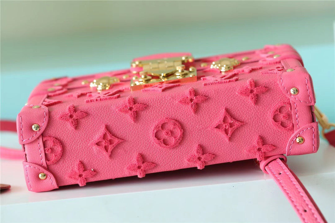 LV Petite Malle Tufted Fluo Pink For Womtlm,  Shoulder And Crossbody Bags 7.9in/20cm LV M20745