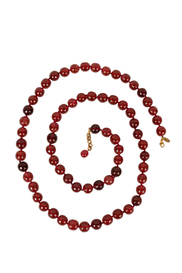 Collier de perles rouges Chanel