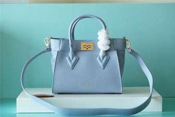 LV On My Side PM Mahina Bleu Nuage Blue For Womtlm,  Shoulder And Crossbody Bags 25cm/9.8in LV M59432