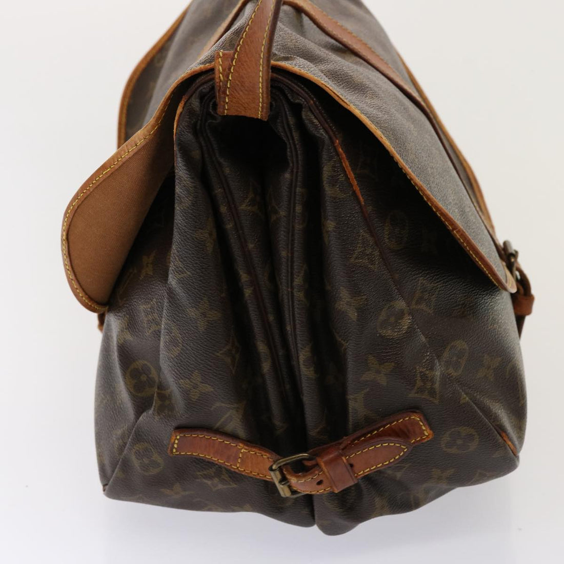 LOUIS VUITTON Monogram Saumur 35 Shoulder Bag M42254 LV Auth 74931