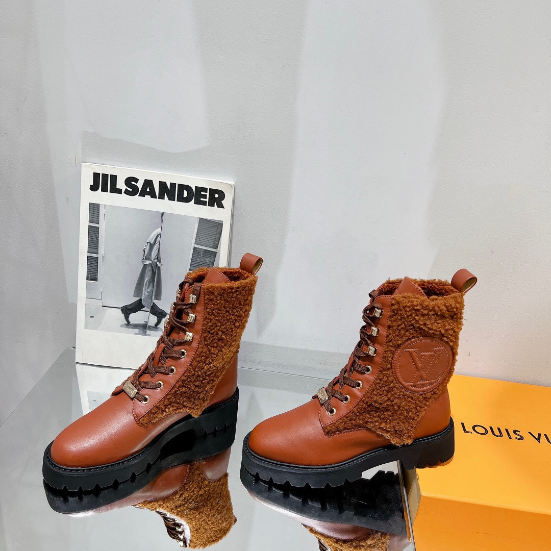 Premium Louis Vuitton BOOTS 007