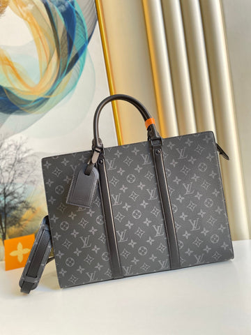 LV Sac Plat Horizontal Zippe Monogram Eclipse For Mtlm, Bags, Shoulder And Crossbody Bags 15.4in/39cm LV M45265
