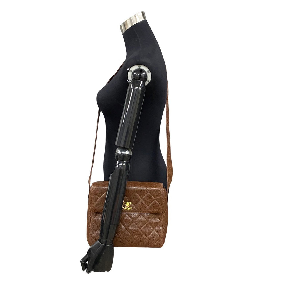 Chanel CC Caviar Flap Crossbody Bag  Leather Crossbody Bag in Good condition