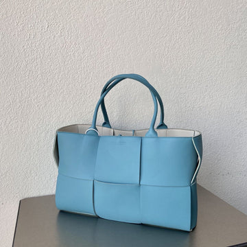 BV Arco Tote Bag For Womtlm 16.14in/41cm In Blue