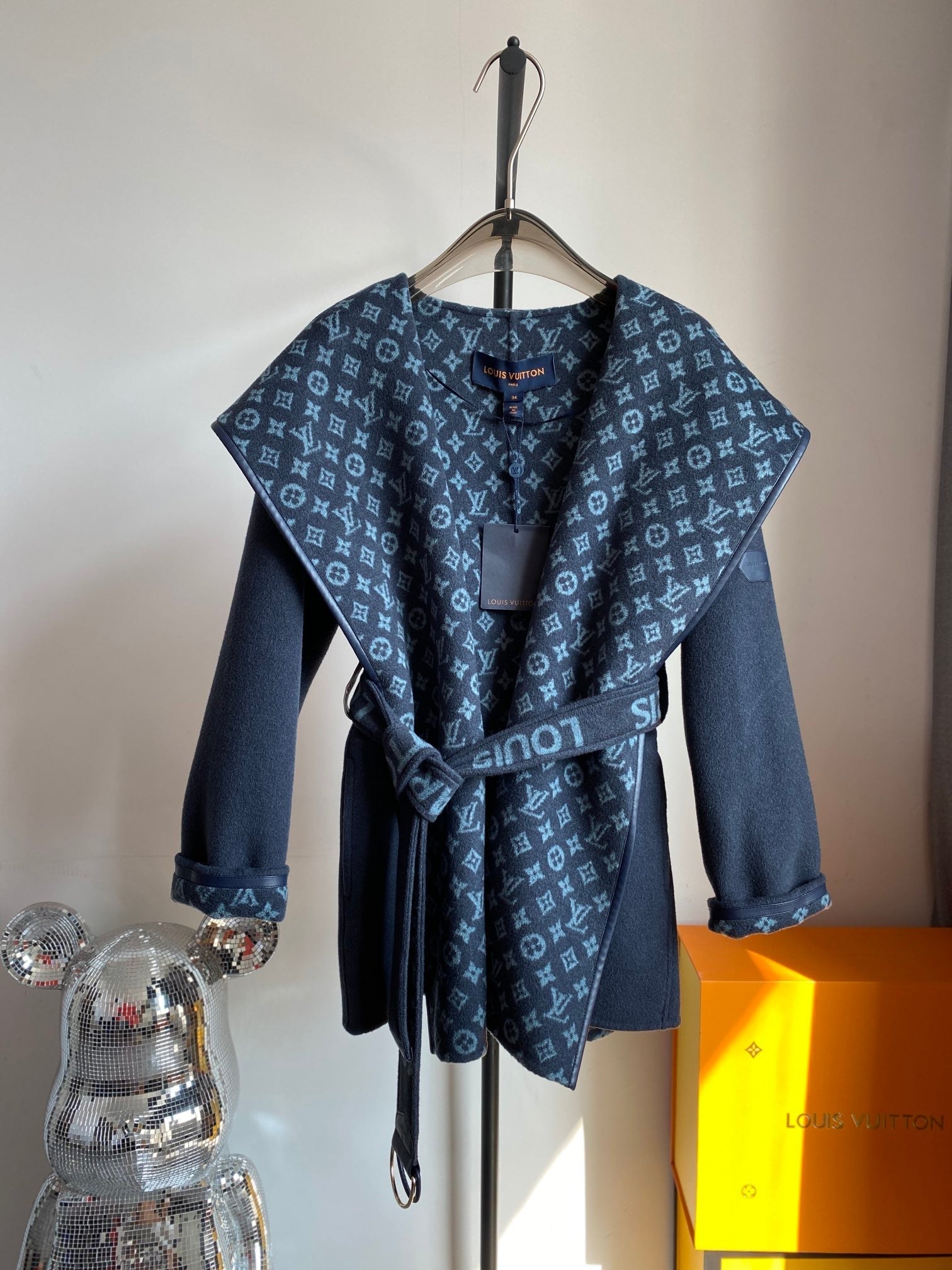 Luxury Louis Vuitton Wrap Coat 039