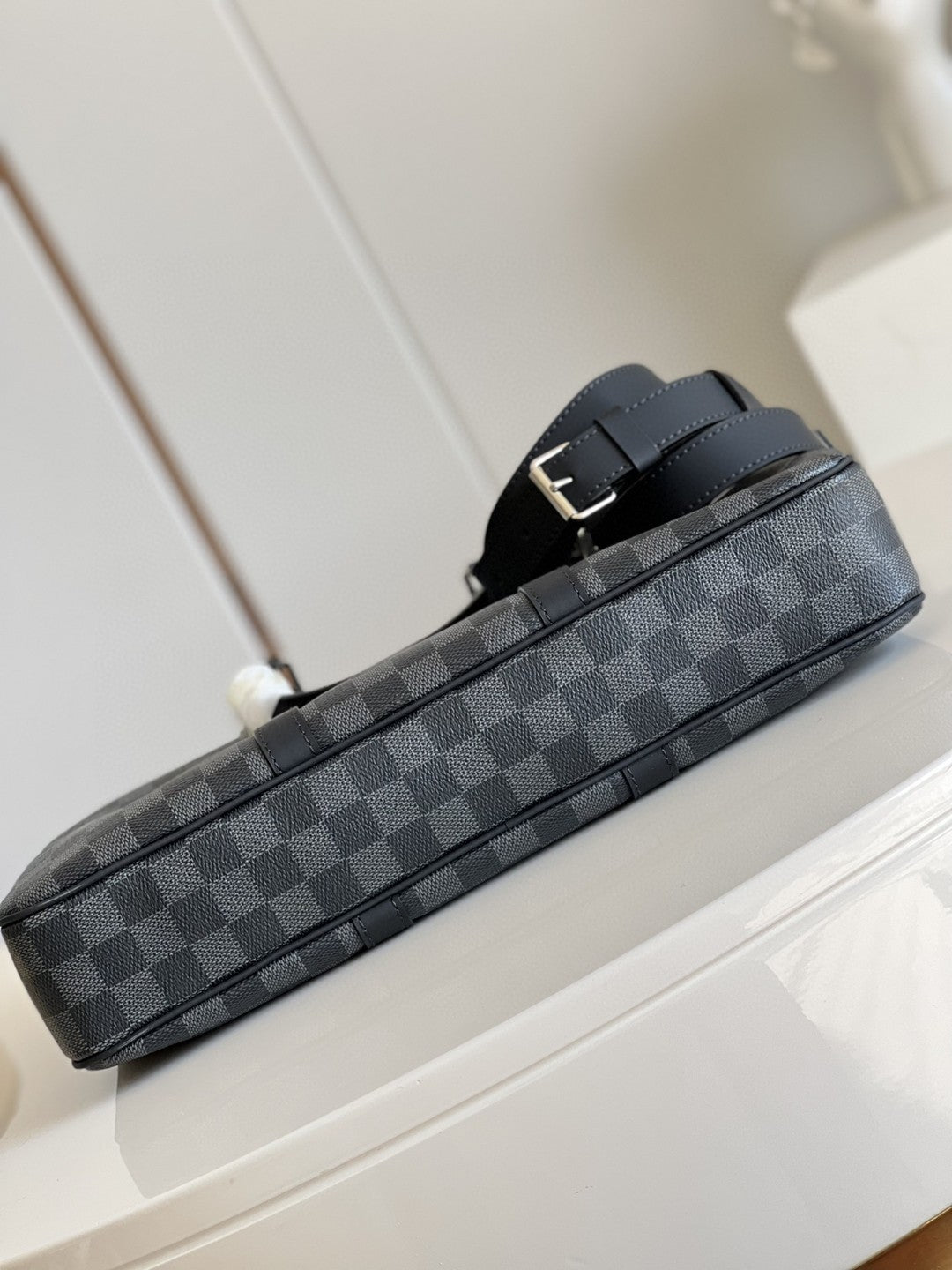 LV Porte Documtlmts Voyage PM Damier Graphite Canvas For Mtlm, Bags, Shoulder And Crossbody Bags 13.8in/35cm LV N41478