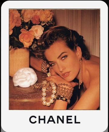 Bracelet de perles dor�es Chanel