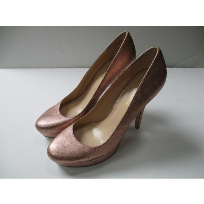 Enzo Angiolini Rose Gold Metallic Pebbled Almond Smiles Pumps Size Us