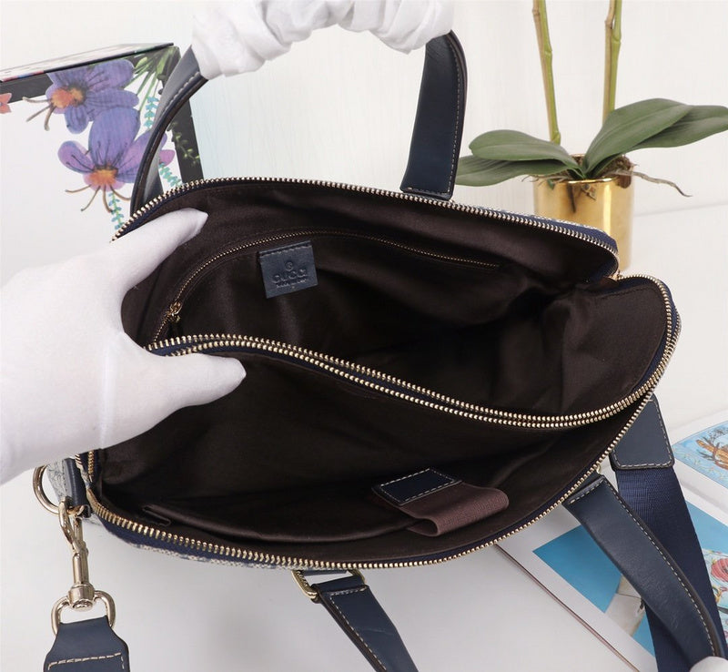 Gucci Bags - The Tote   925