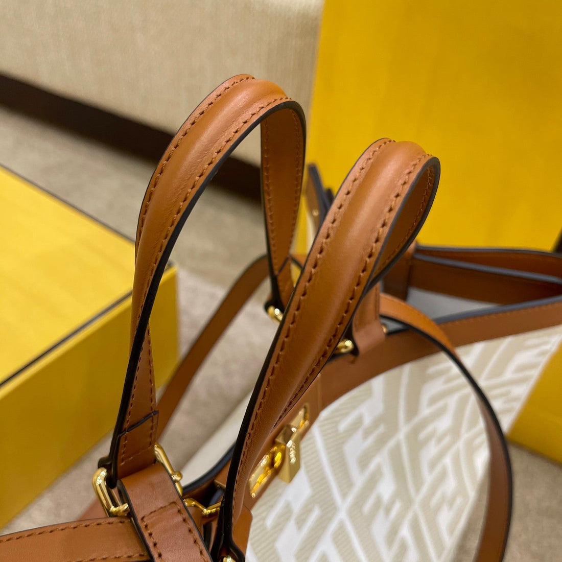 FI Peekaboo X-tote Bag White Canvas For Women, Women&#8217;s Handbags, Shoulder Bags 16.1in/41cm FF 8BH374