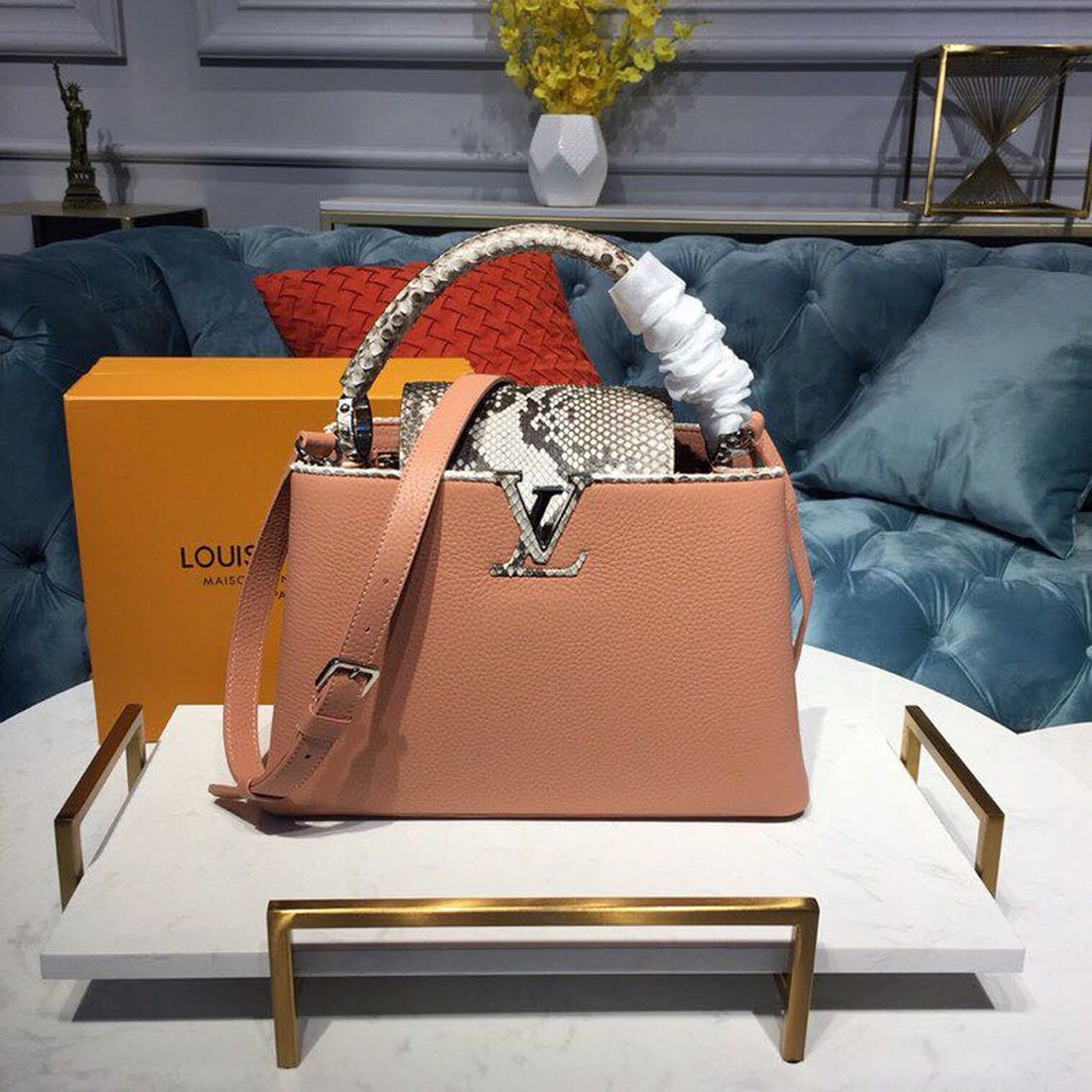 LV Capucines PM Taurillon And Python Magnolia Pink For Womtlm,  Shoulder And Crossbody Bags 10.4in/27cm LV