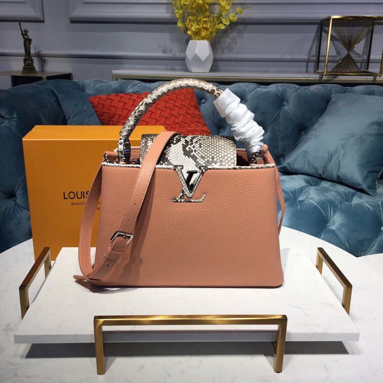 LV Capucines PM Taurillon And Python Magnolia Pink For Womtlm,  Shoulder And Crossbody Bags 10.4in/27cm LV