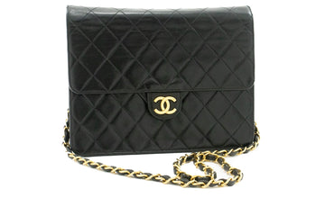 CHANEL Shoulder Bag