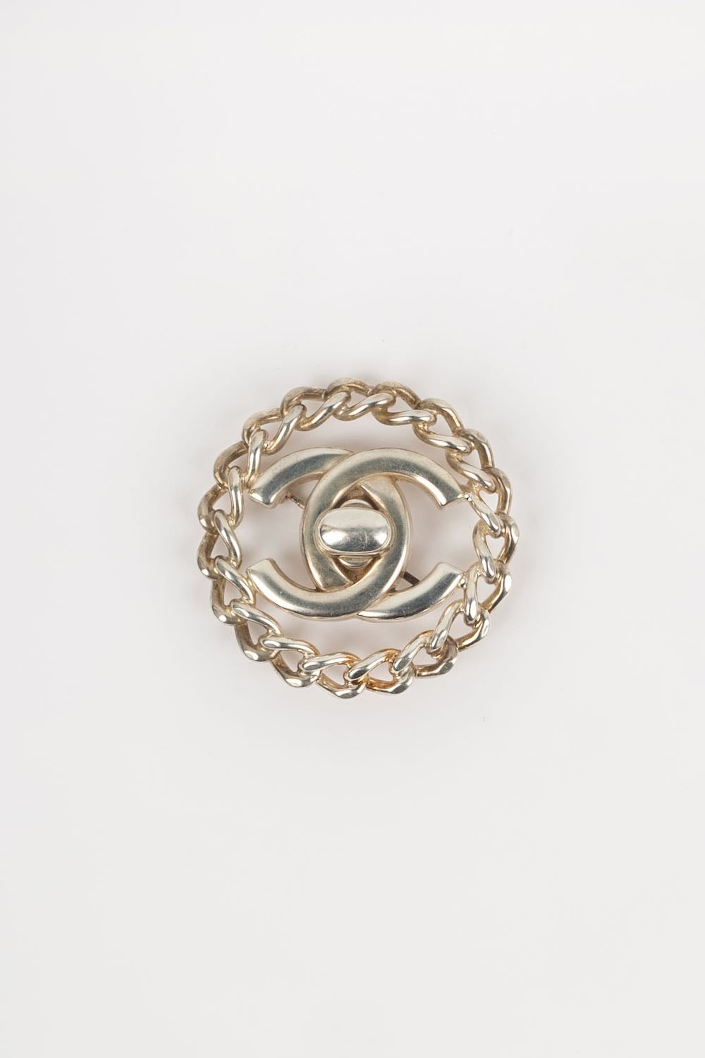 Broche tourniquet Chanel 1997