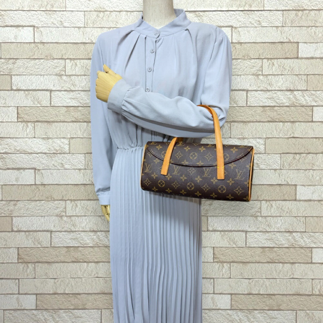 Louis Vuitton  Monogram Canvas Handbag