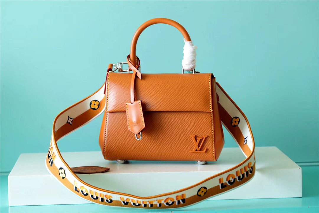 LV Cluny Mini Epi Gold Miel For Womtlm,  Shoulder And Crossbody Bags 20cm/7.9in LV M58931
