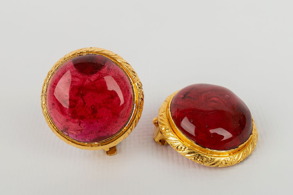 Boucles d'oreilles en p�te de verre Chanel