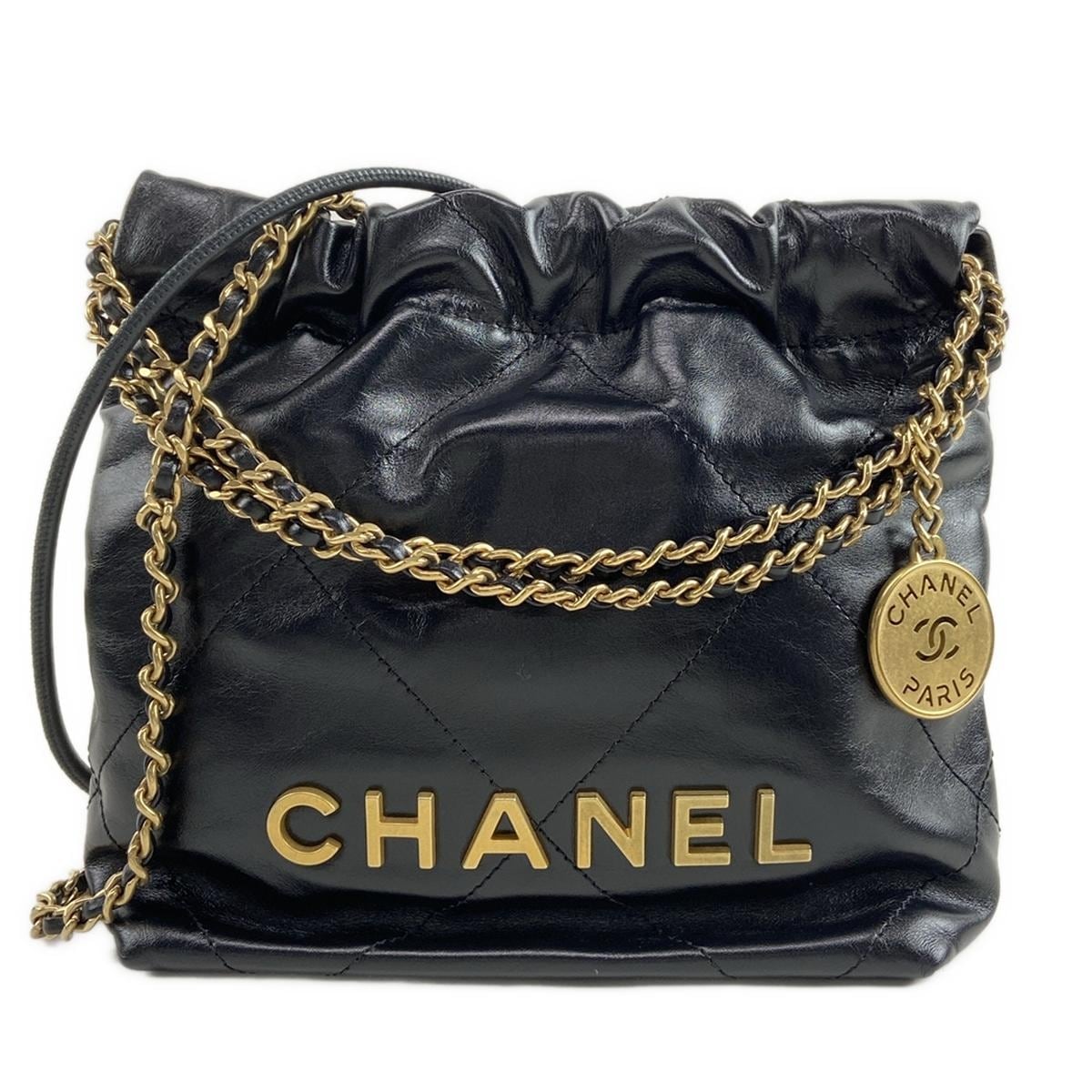 Chanel 22 Mini Black
