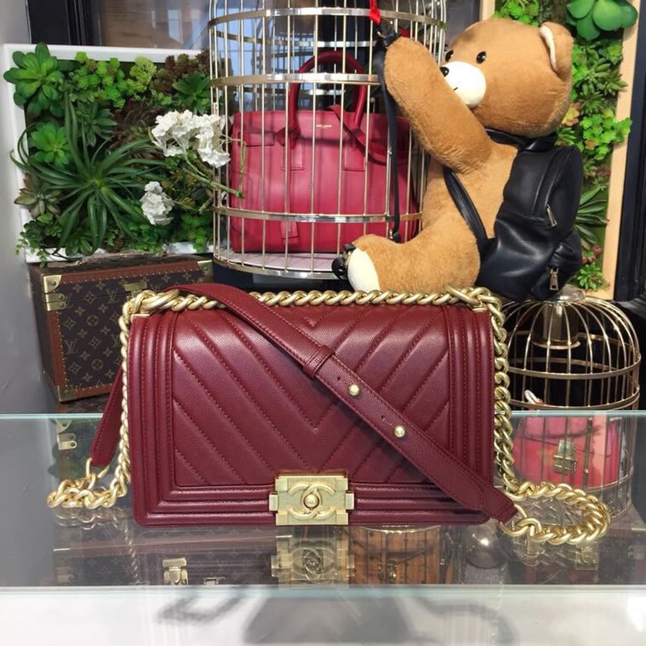 CHL Boy Handbag Gold Toned Hardware Burgundy For WomTLM, WomTLM&#8217;s Bags, Shoulder And Crossbody Bags 9.8in/25cm A67086