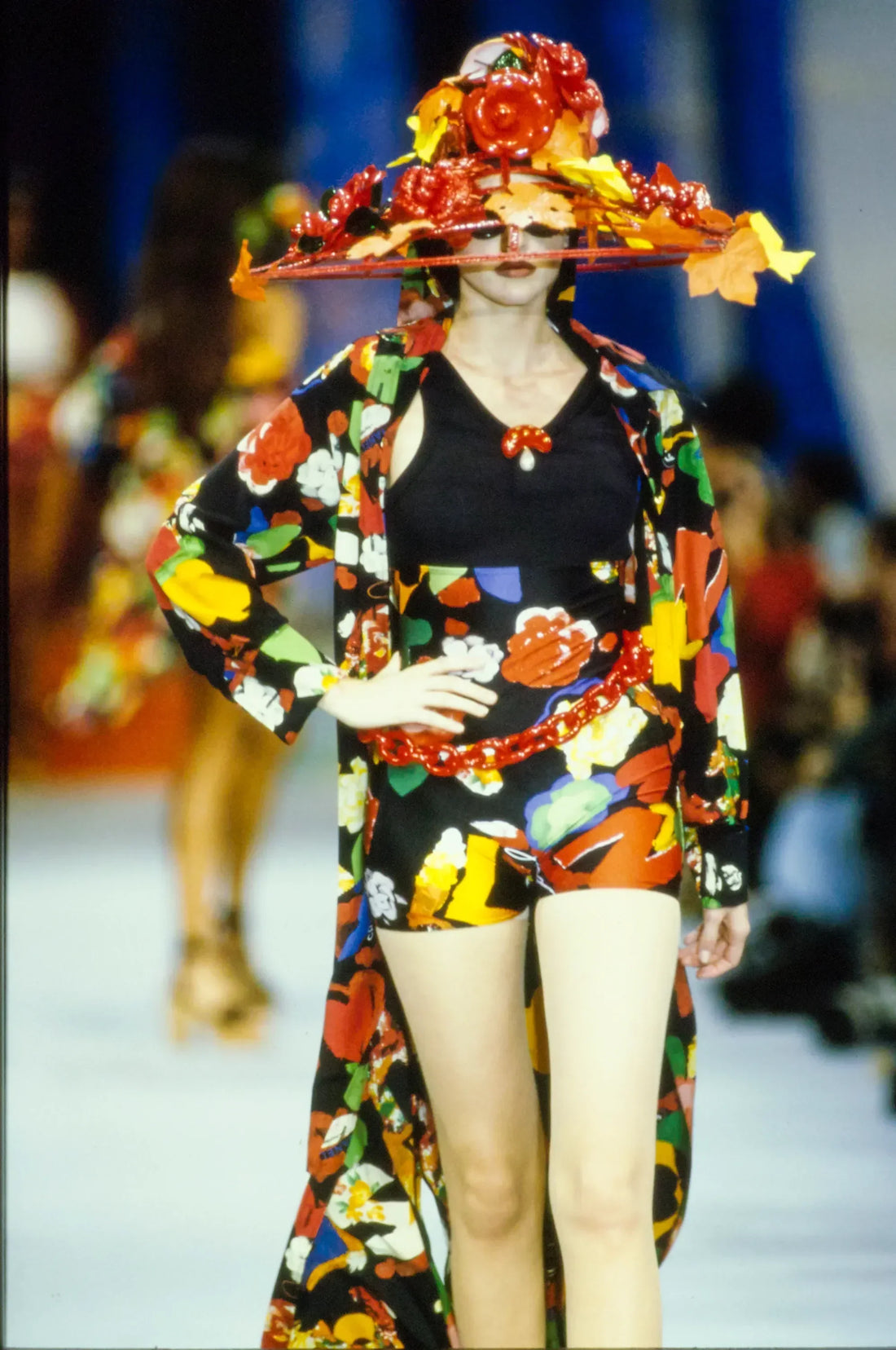 Broche cam�lia Chanel 1992