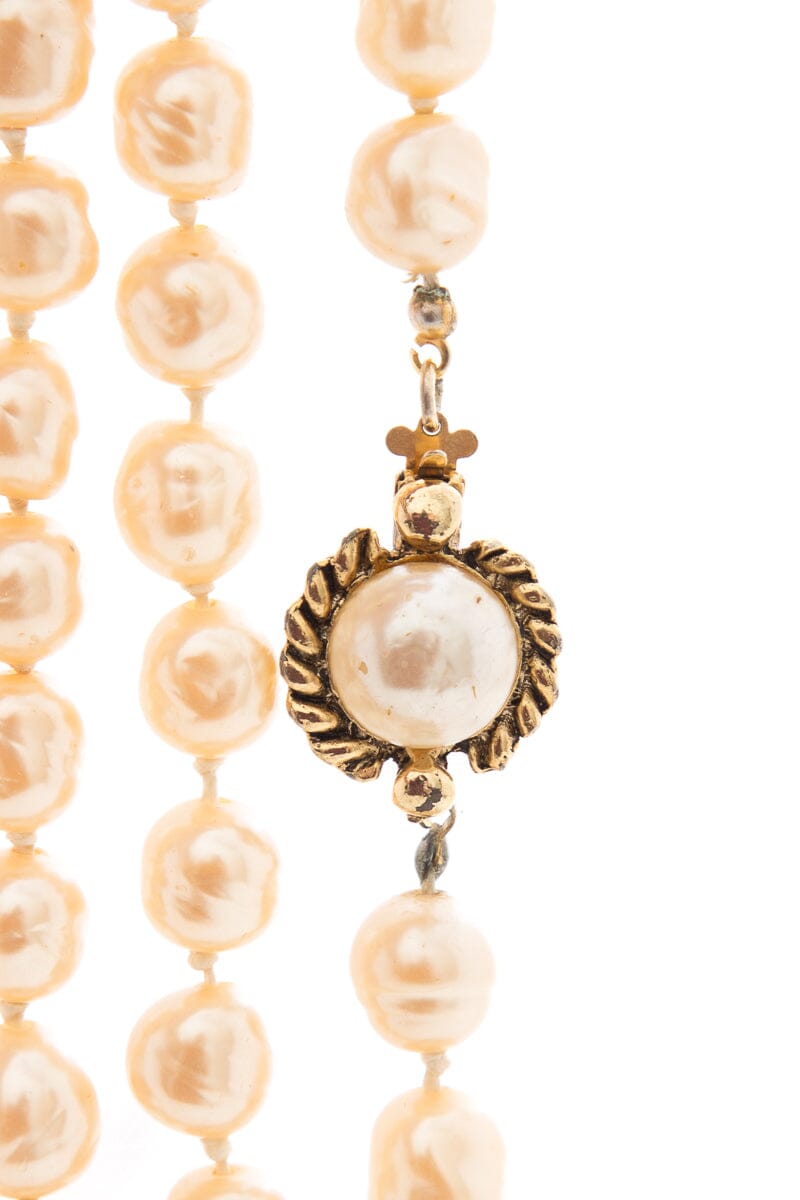 Chanel Vintage 1980s Long Pearl Necklace