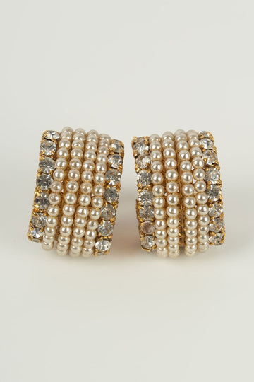 Boucles d'oreilles nacr�es Chanel