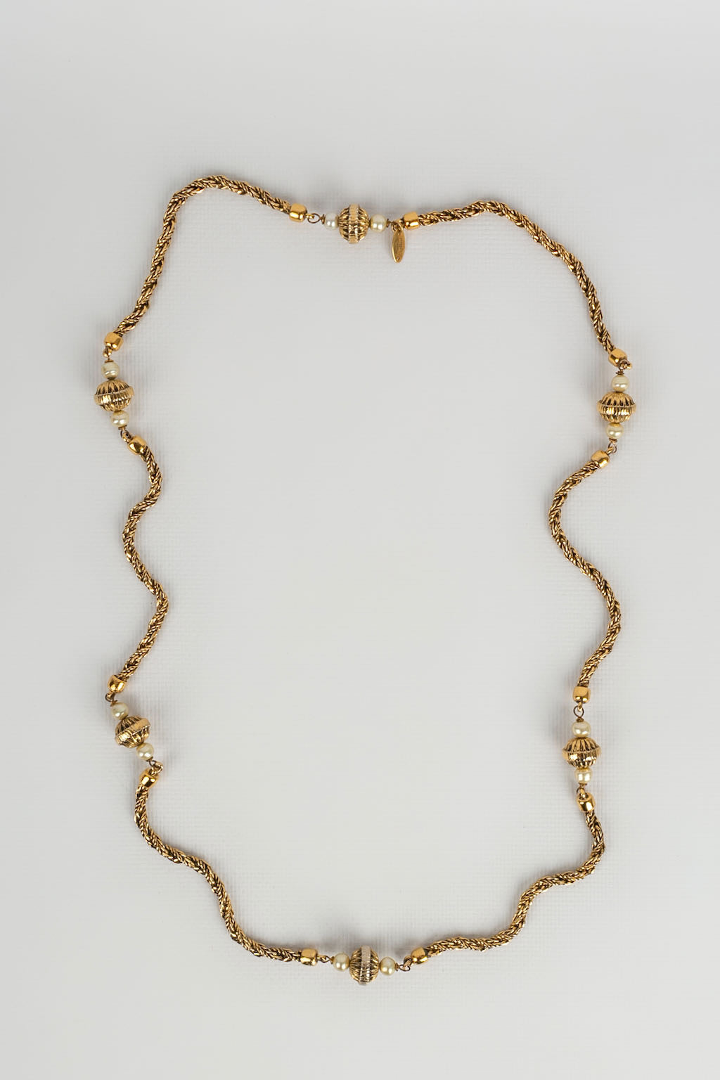 Collier dor� Chanel 1984
