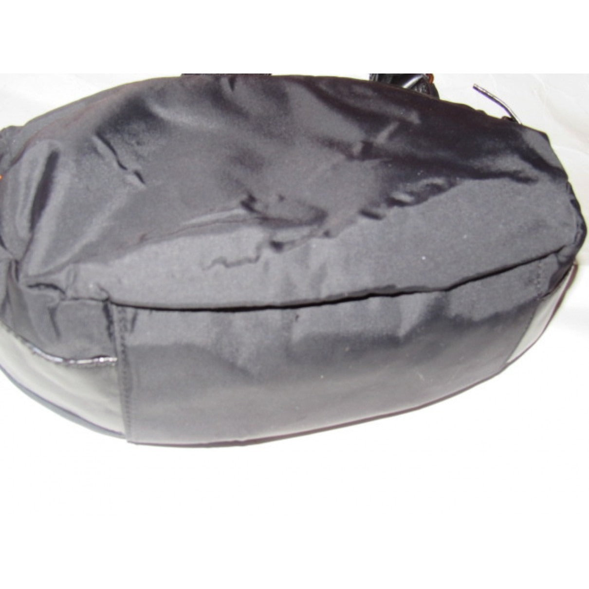 Kate Spade black leather hobo purse w chrome accents