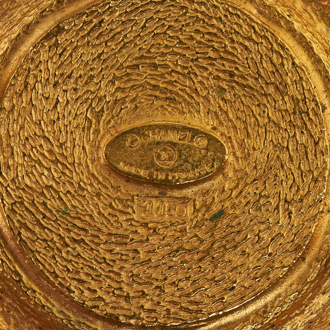 CHANEL 31 Rue Cambon Hammered Medallion Brooch Costume Brooch