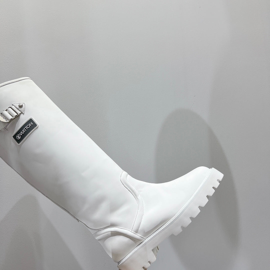 Premium Louis Vuitton BOOTS 017