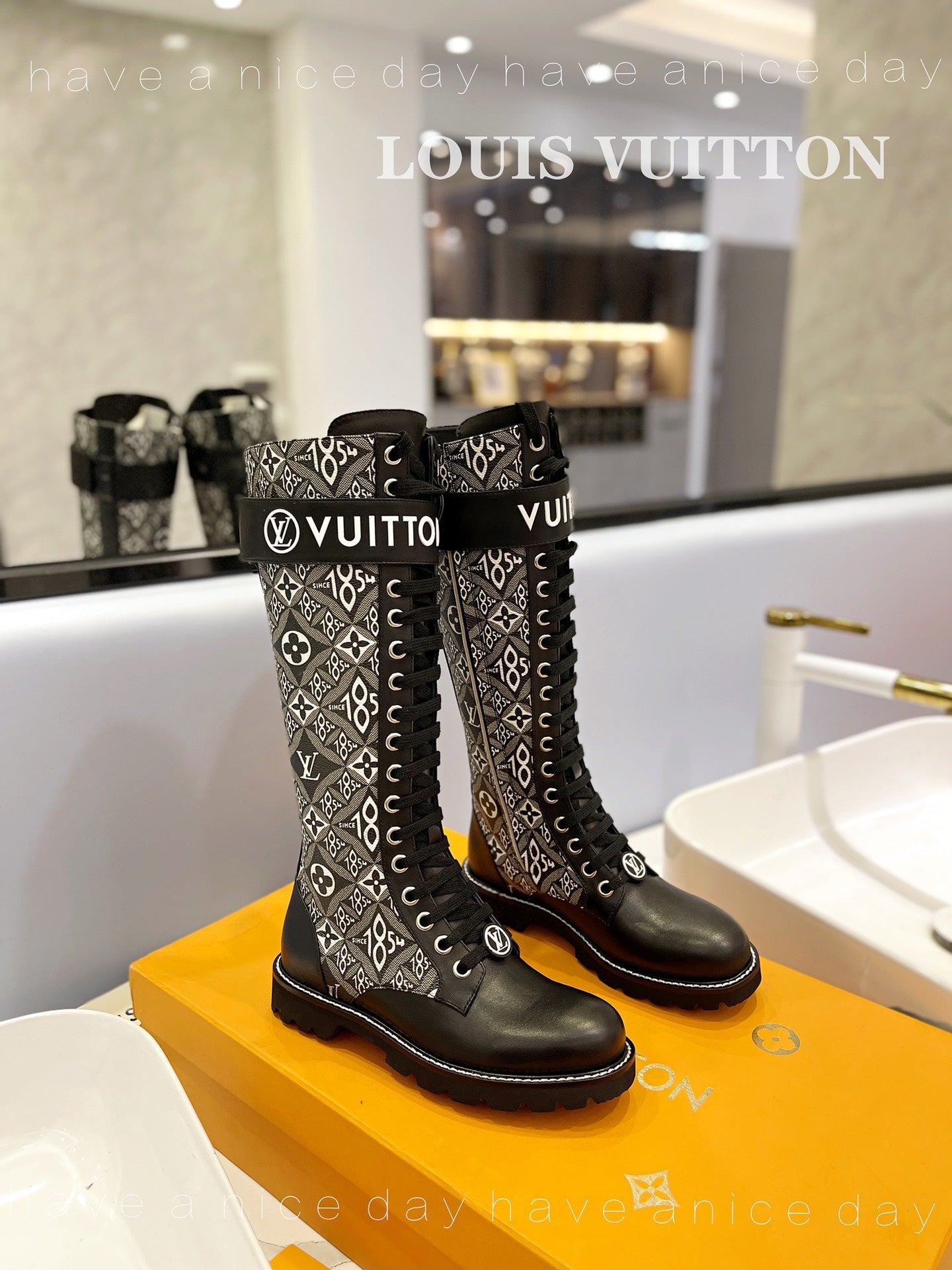 Premium Louis Vuitton BOOTS 030