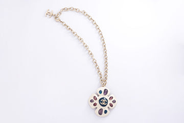 Chanel C58800 ,Y47216 , Z5898 , CC Logo White Flower Necklace, Gold Hardware with Dust Cover & Box