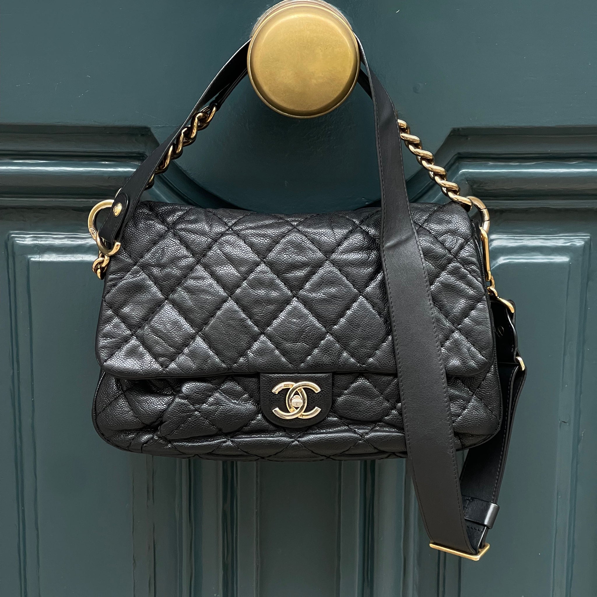 Chanel - Sac Jumbo Distressed noir