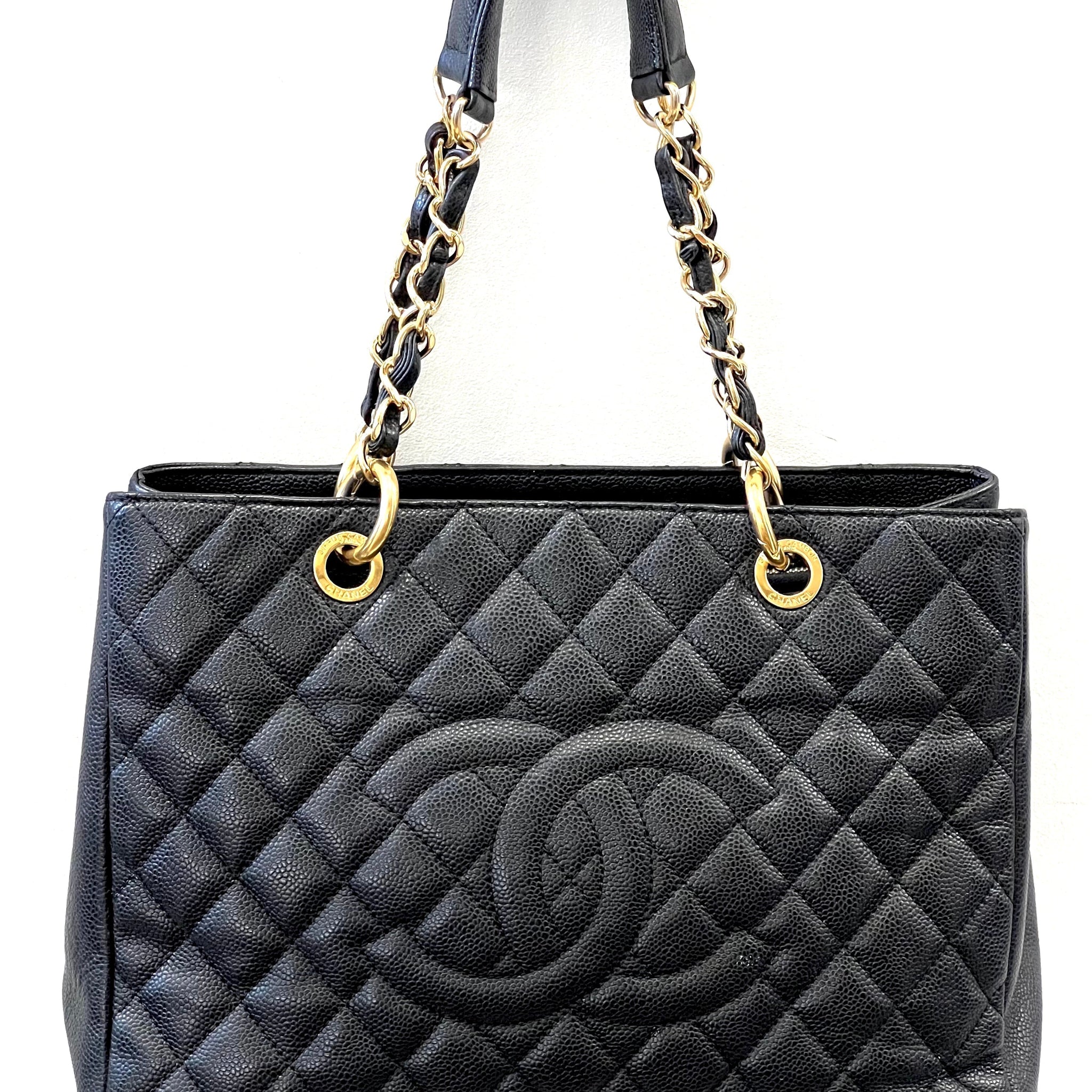CHANEL CAVIAR QUILTED GRAND SHOPPING TOTE