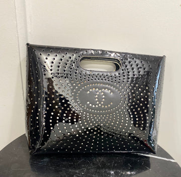 CHANEL CC PERFORATED PATENT CLUTCH BAG