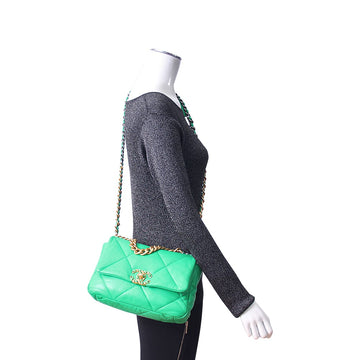 CHANEL Quilted Leather 19 Flap Bag Green