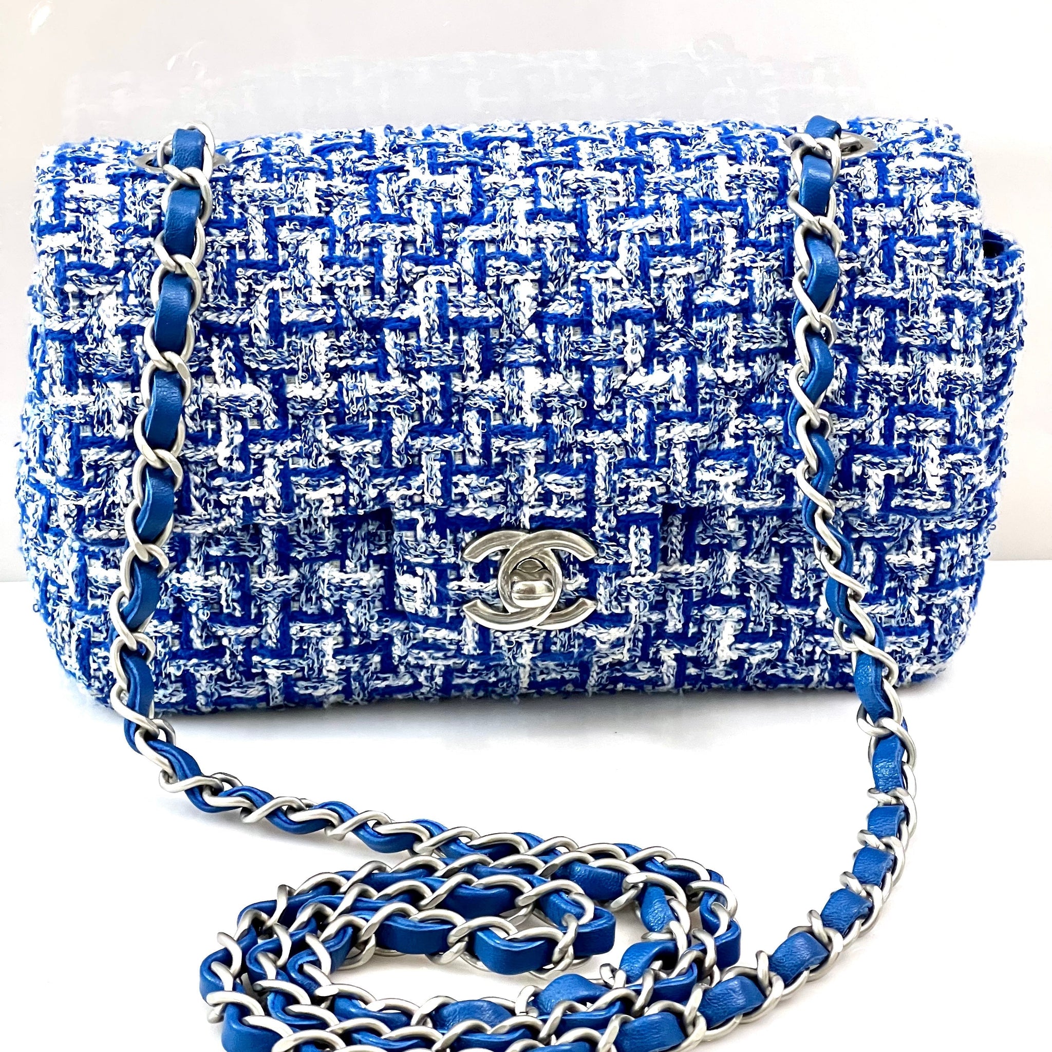 CHANEL TWEED QUILTED MINI FLAP BAG