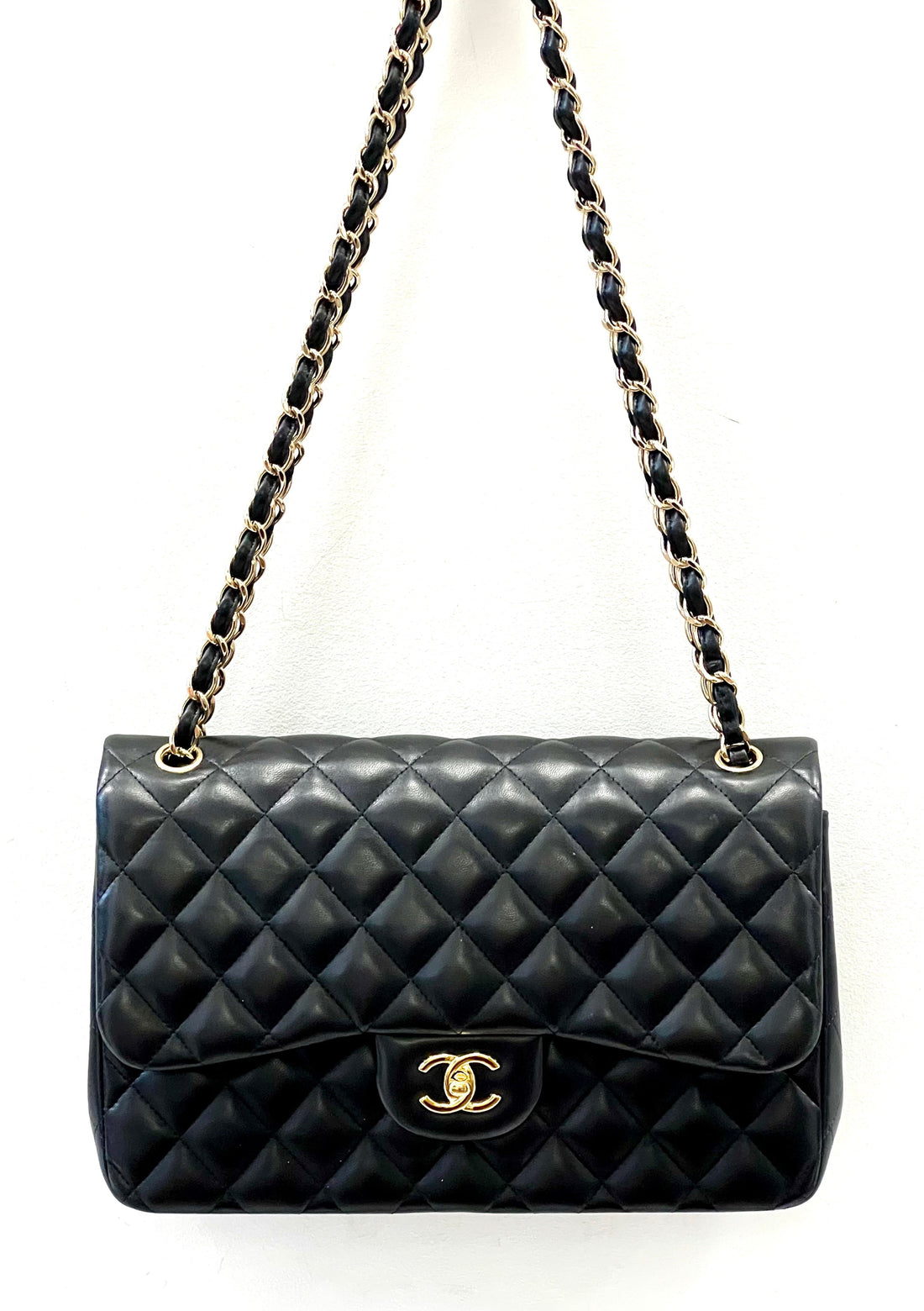 CHANEL QUILTED LAMBSKIN DOUBLE FLAP JUMBO BAG