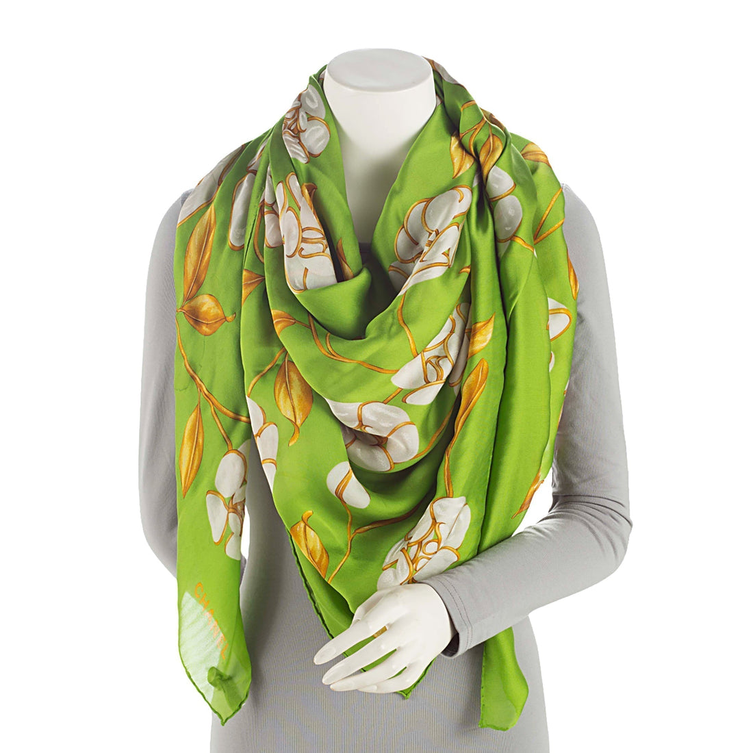 Chanel Silk Camellia 140cm Shawl (SHF-qWZAwc)