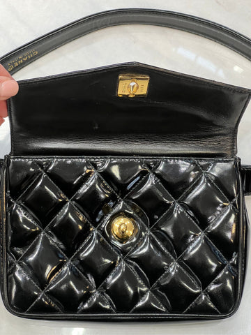 CHANEL QUILTED PATENT LEATHER VINTAGE BUM BAG