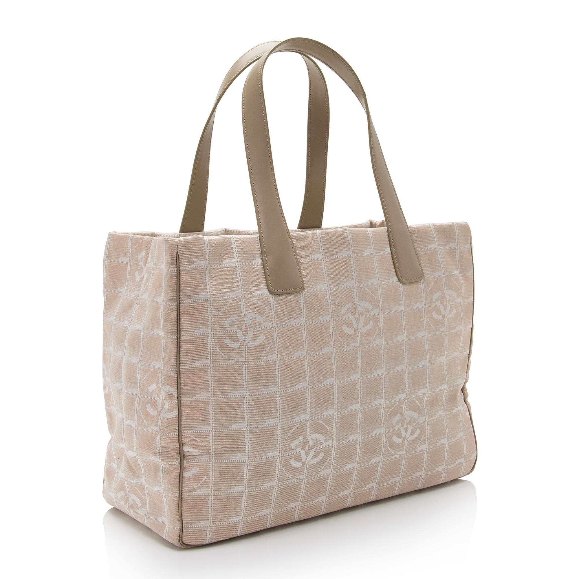 Chanel Vintage Nylon Travel Ligne Large Tote (SHF-ldfHFC)