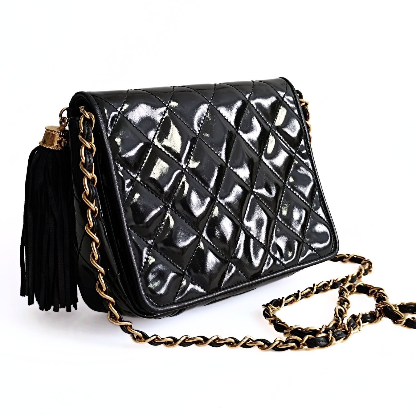 CHANEL vintage Mini Matelasse shoulder bag in black patent leather
