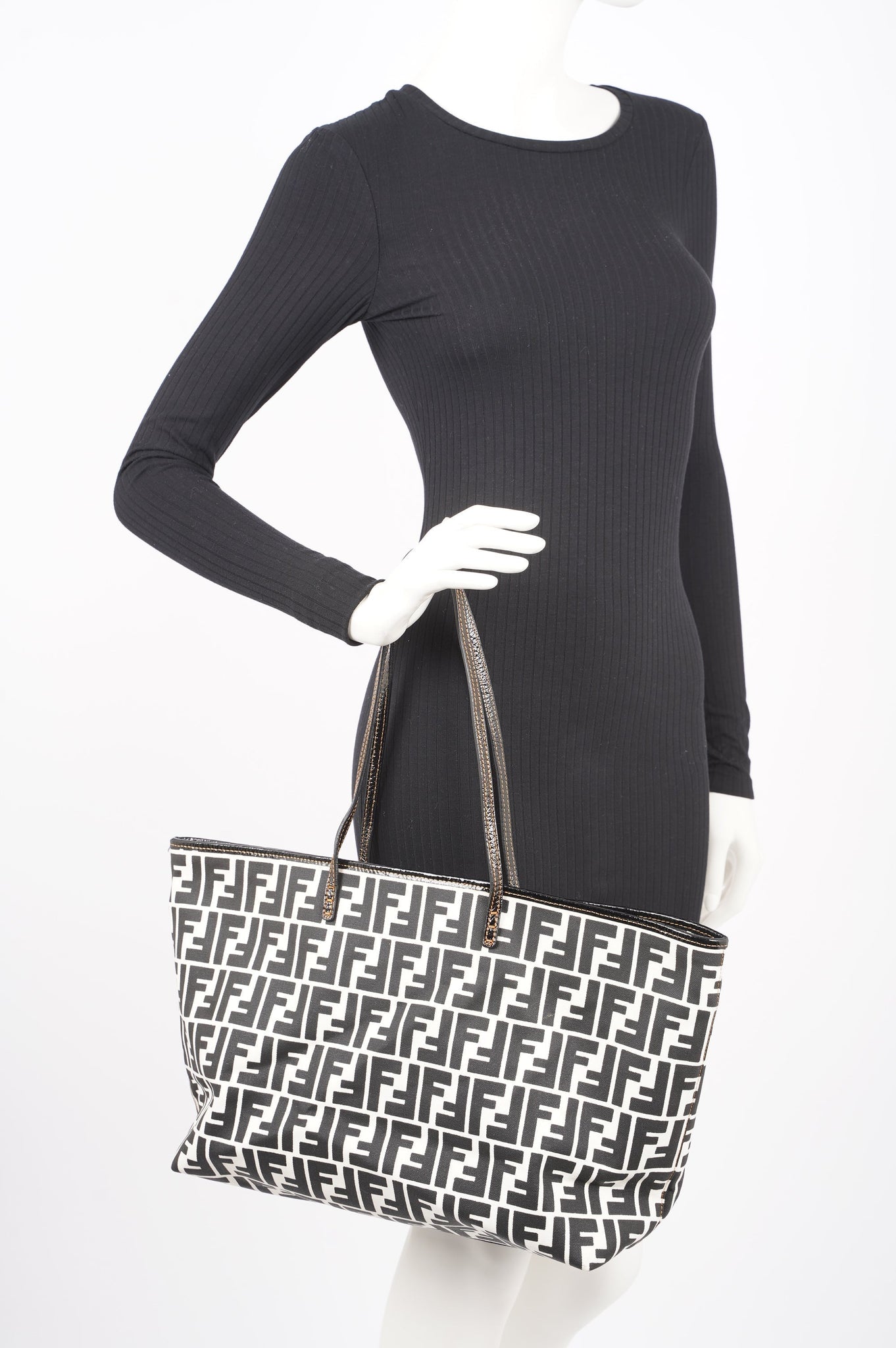 Fendi Womens Zucca Tote Bag Black / White