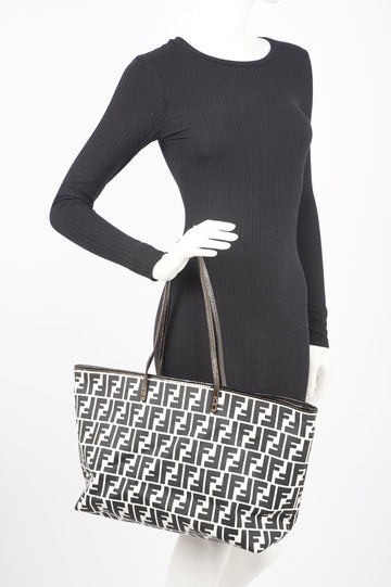 Fendi Womens Zucca Tote Bag Black / White